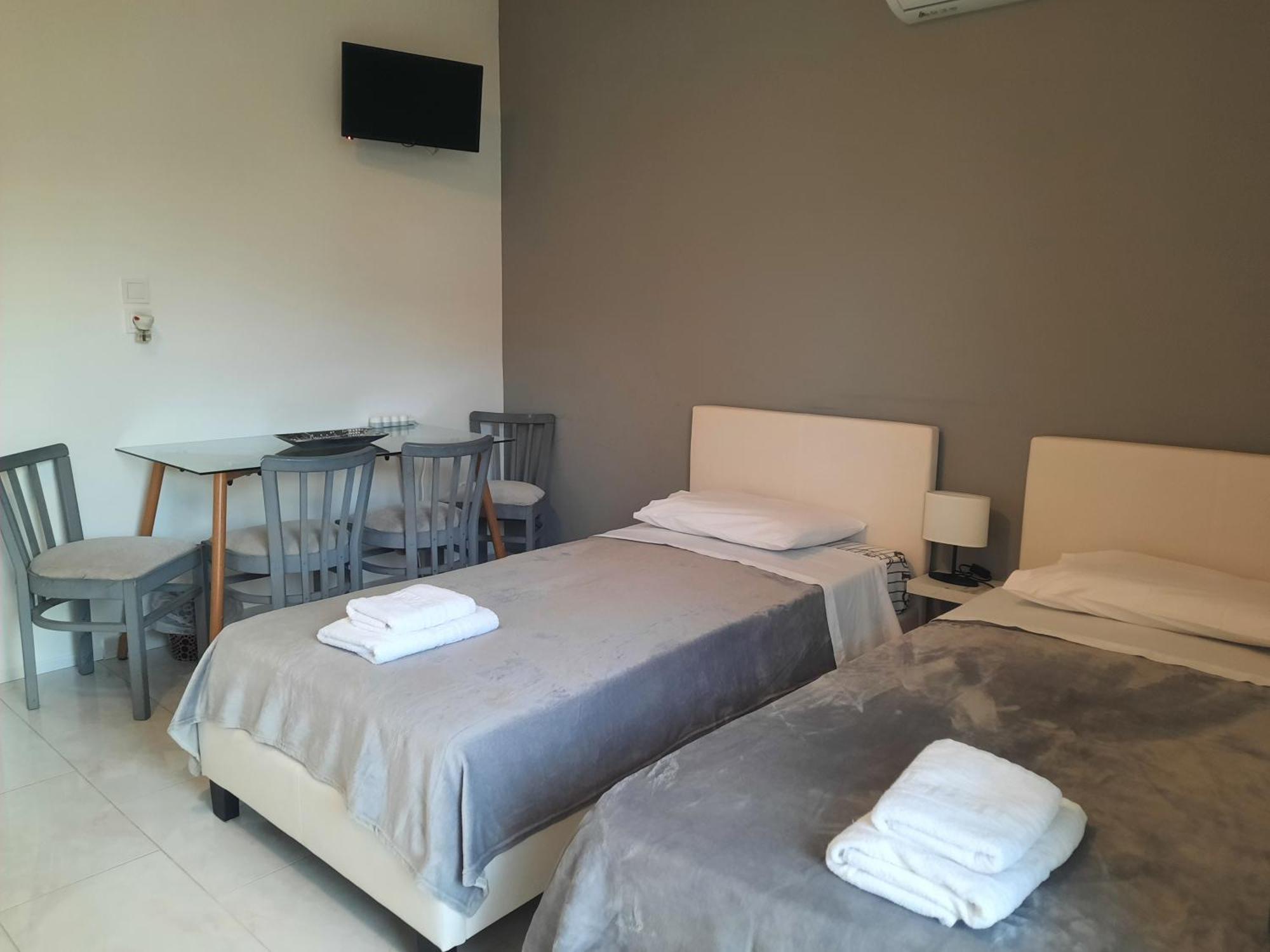 Galotel Agnoudas Near The Airport Markópoulon Dış mekan fotoğraf